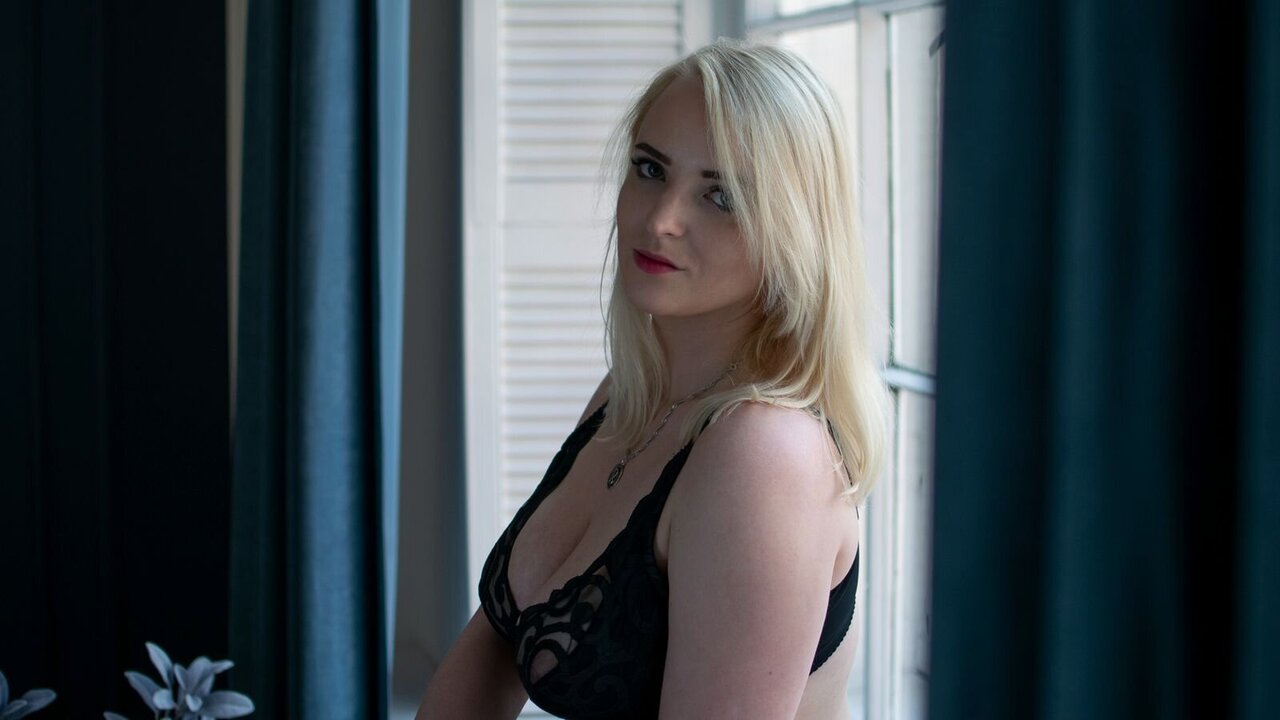 AiricQuinn's Webcam Recorded