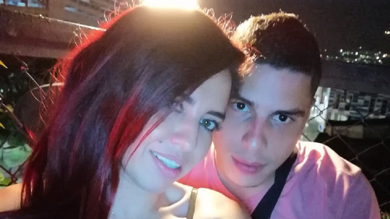 AlexaAndTaylor's Webcam Recorded