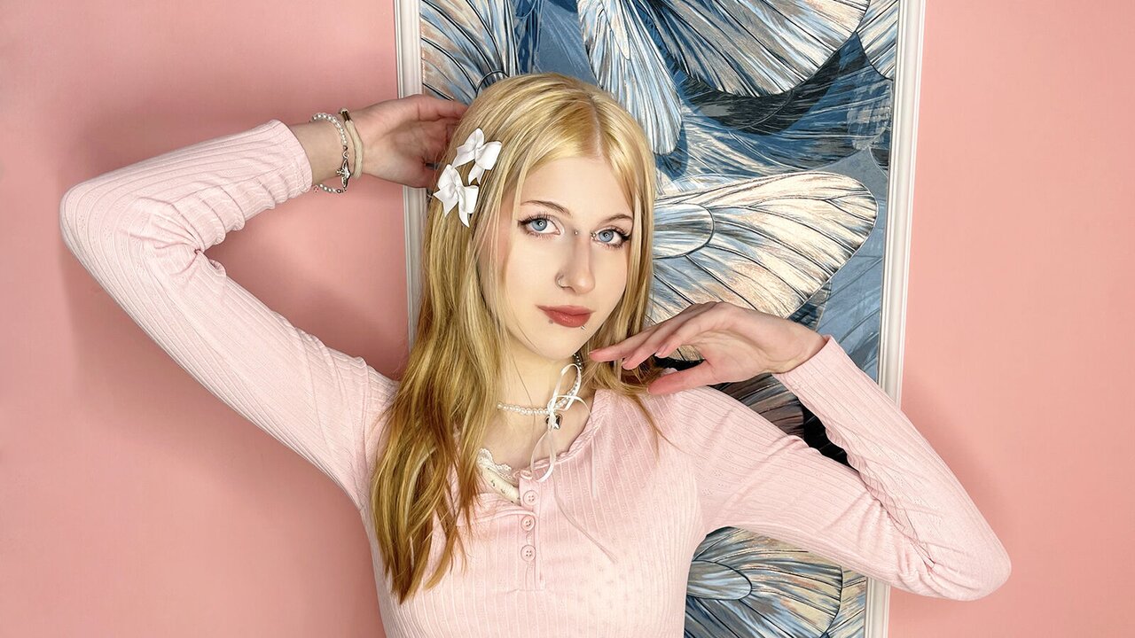 AliceDew's Webcam Recorded