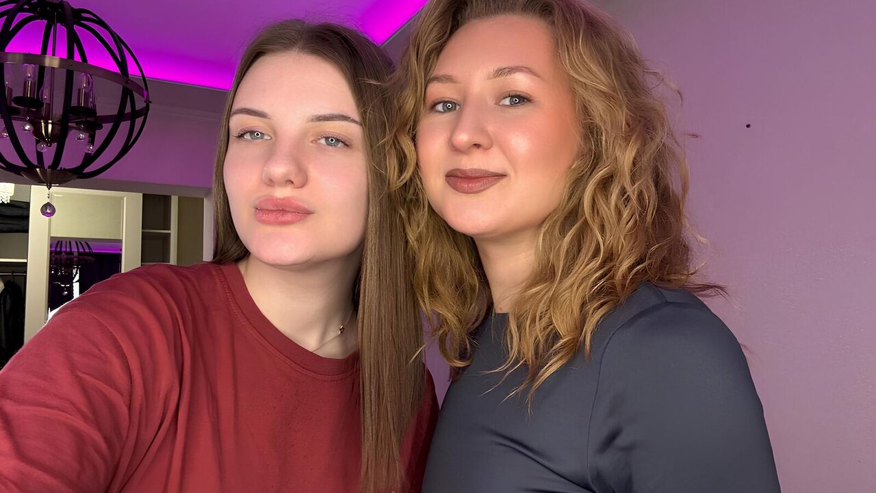 BeckyAndMaxine's Webcam Recorded