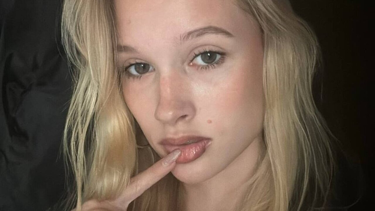 BlancheEaker's Webcam Recorded