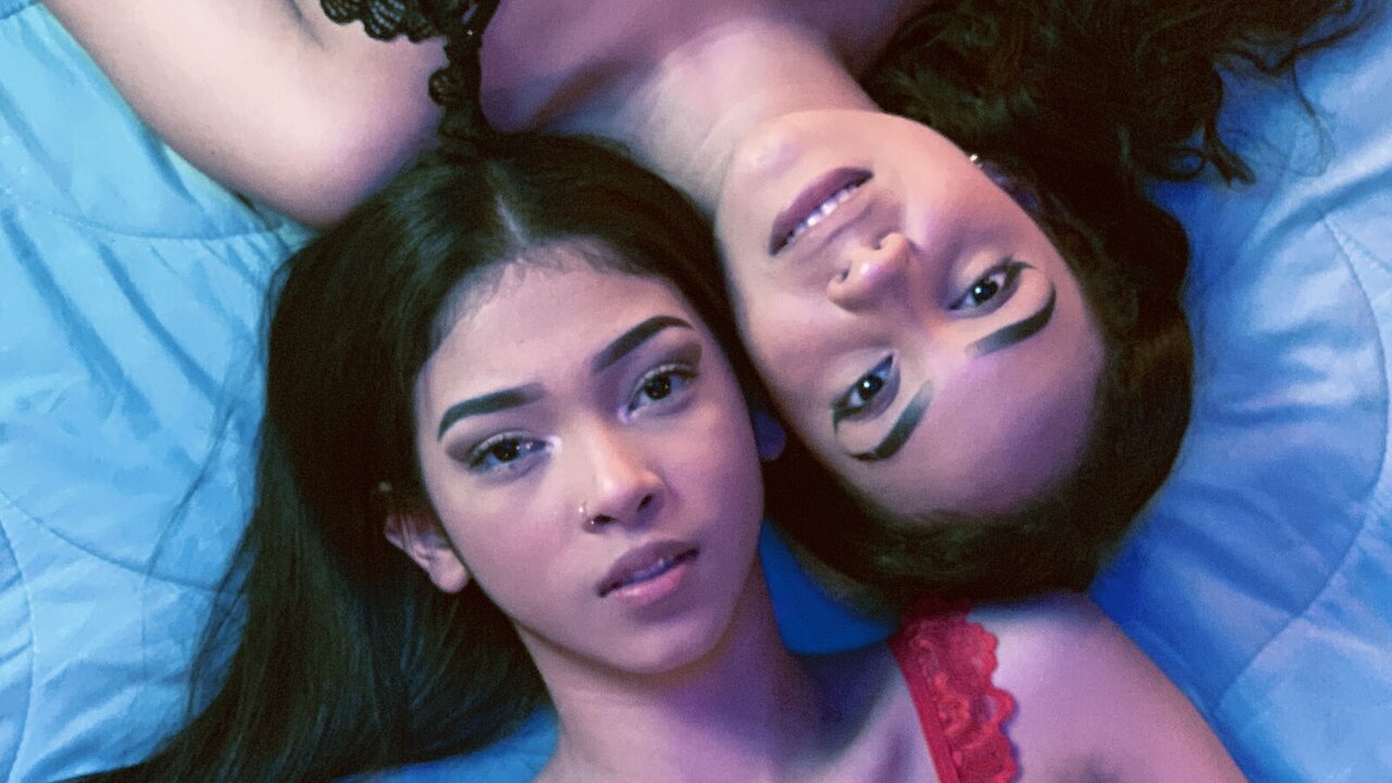 ClaudiaAndMari's Webcam Recorded