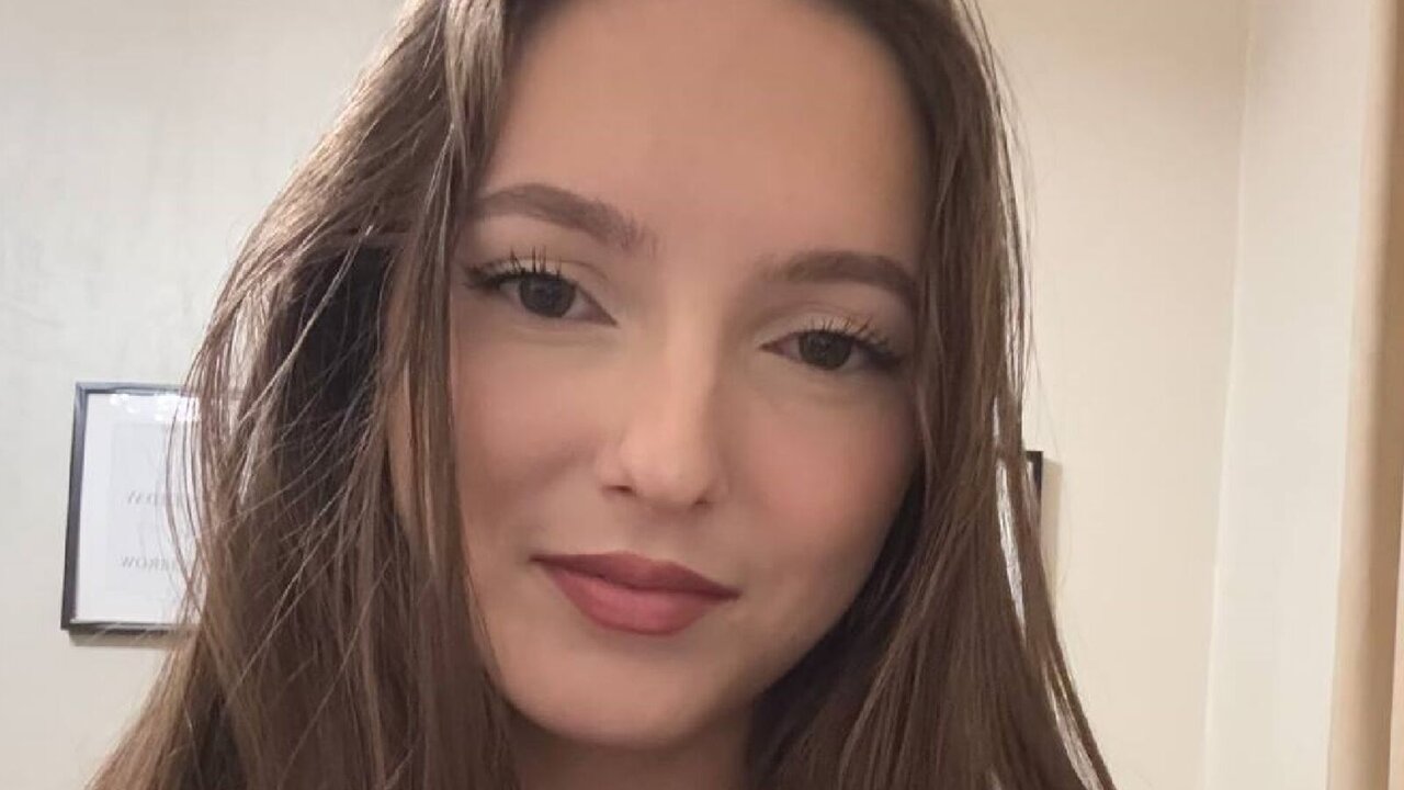 DarleneBow's Webcam Recorded