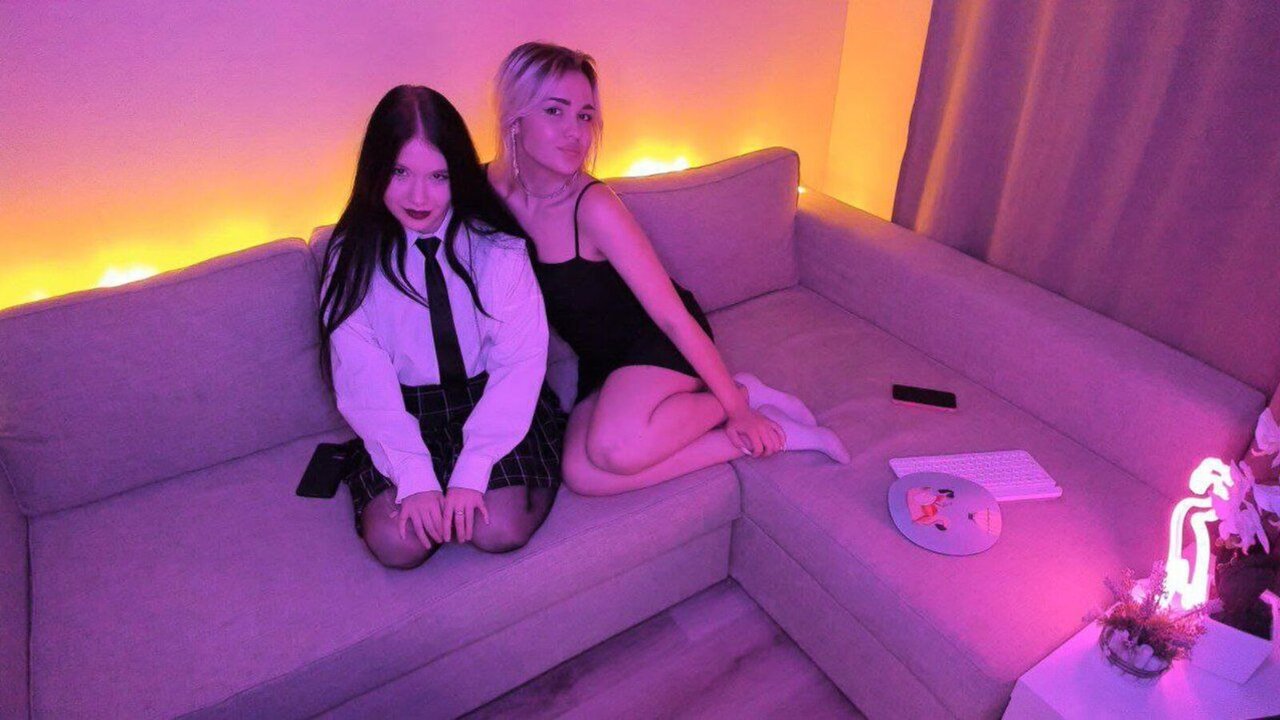 DoloressAndDonna's Webcam Recorded