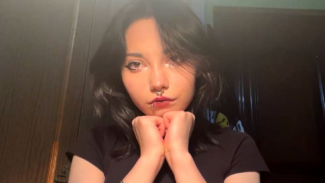 ElbaBuckles's Webcam Recorded