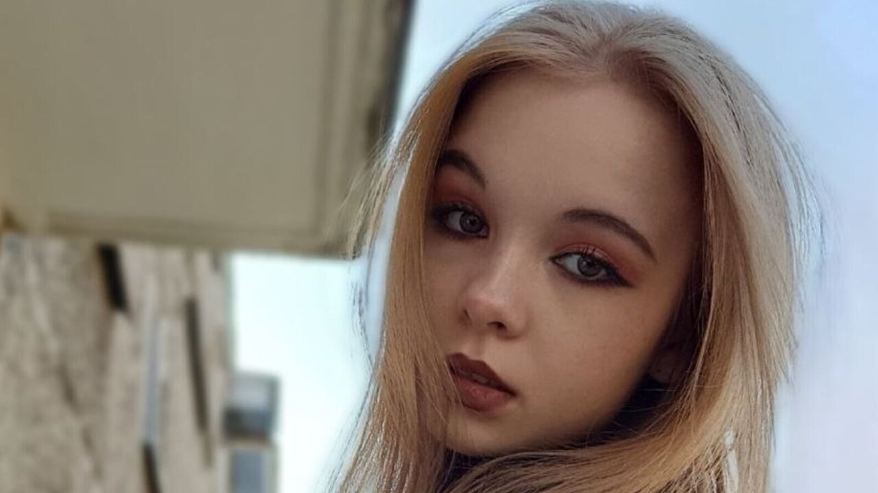 ElletteChesser's Webcam Recorded