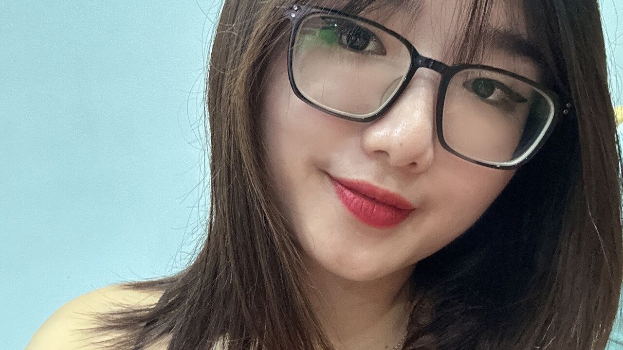 EmilyMinh's Webcam Recorded