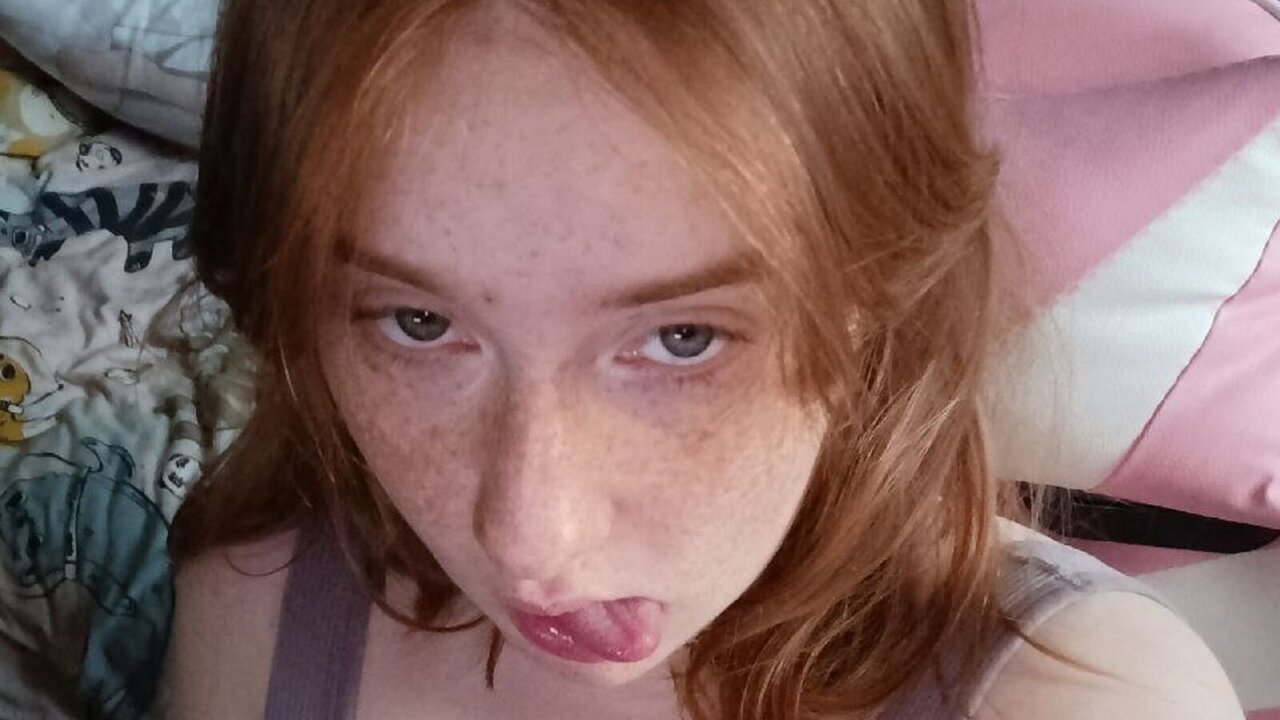 ErnestinaDary's Webcam Recorded