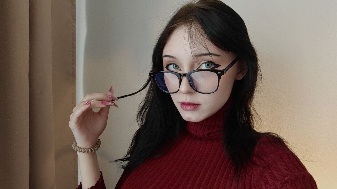 FloraDowden's Webcam Recorded