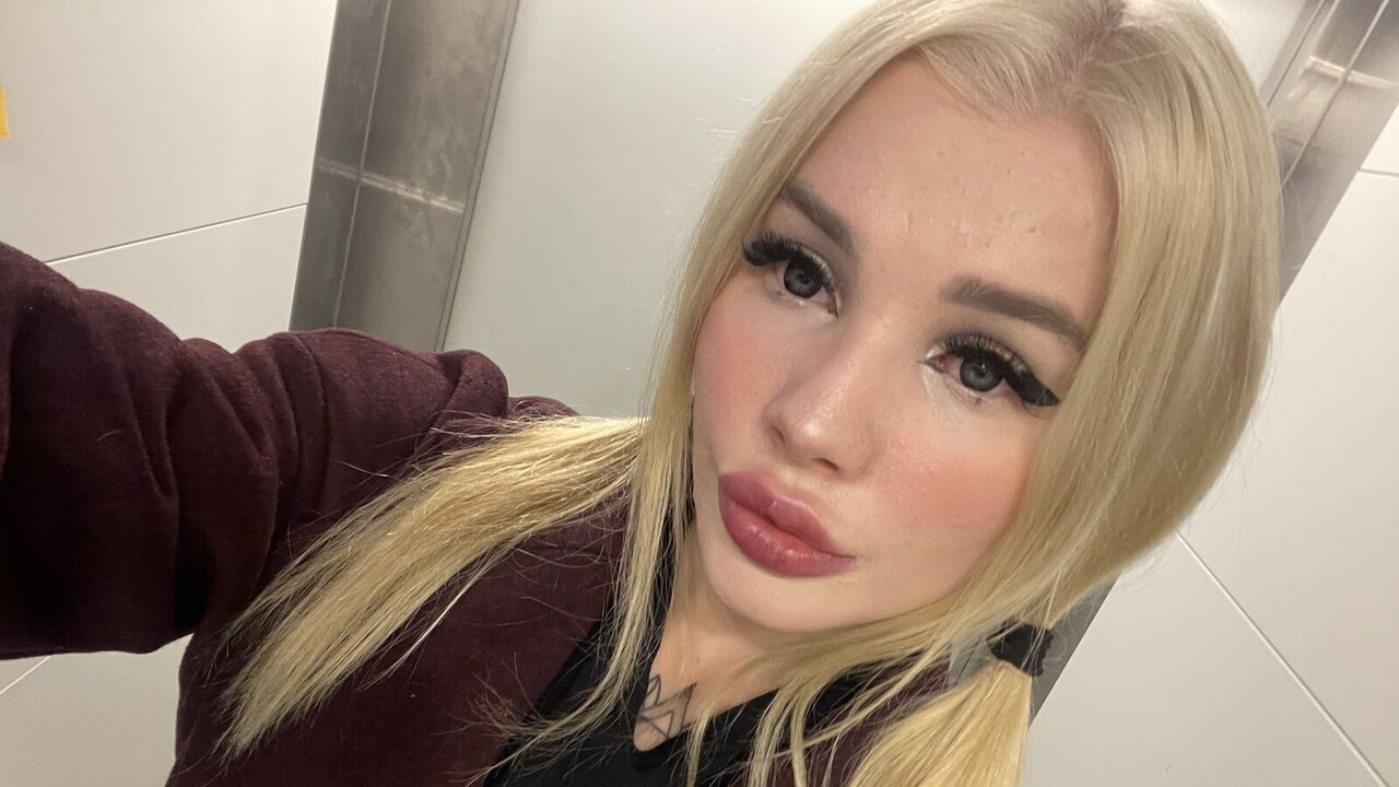 KristyWelsh's Webcam Recorded