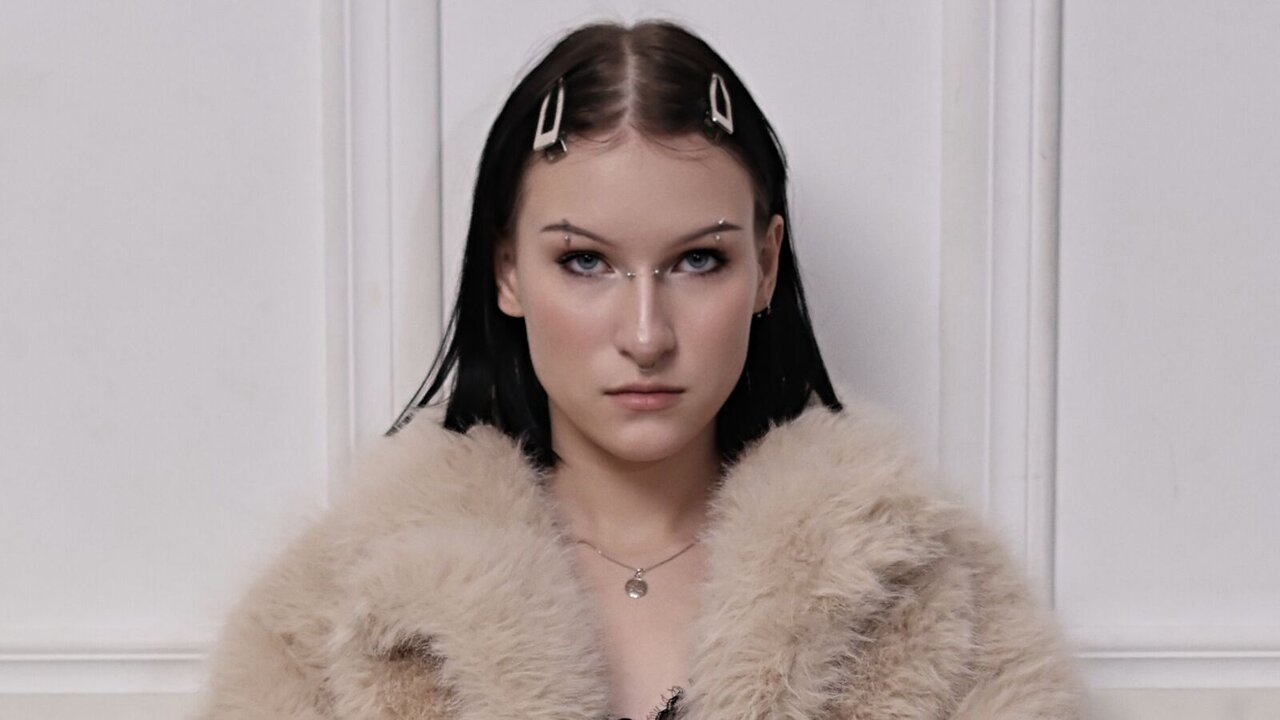 LeyaLoo's Webcam Recorded