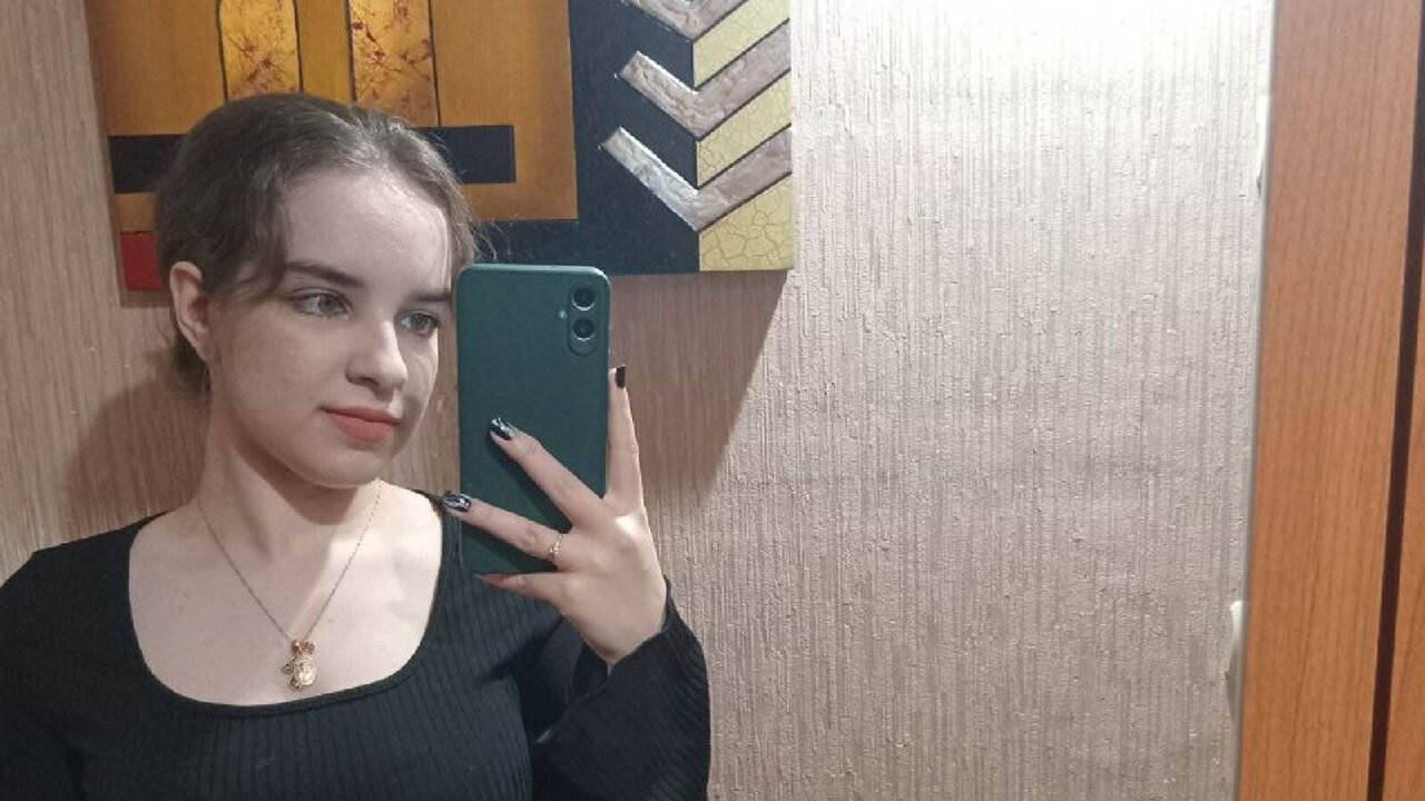 MariBronte's Webcam Recorded