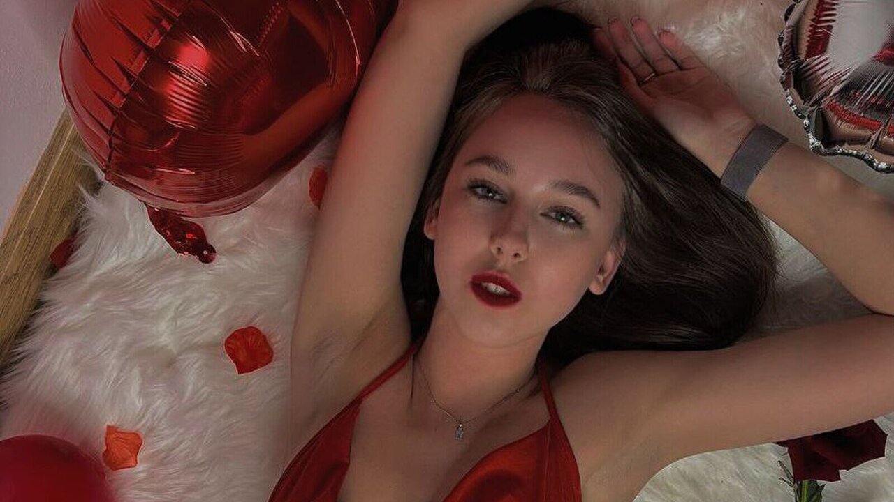 MollyKamenski's Webcam Recorded