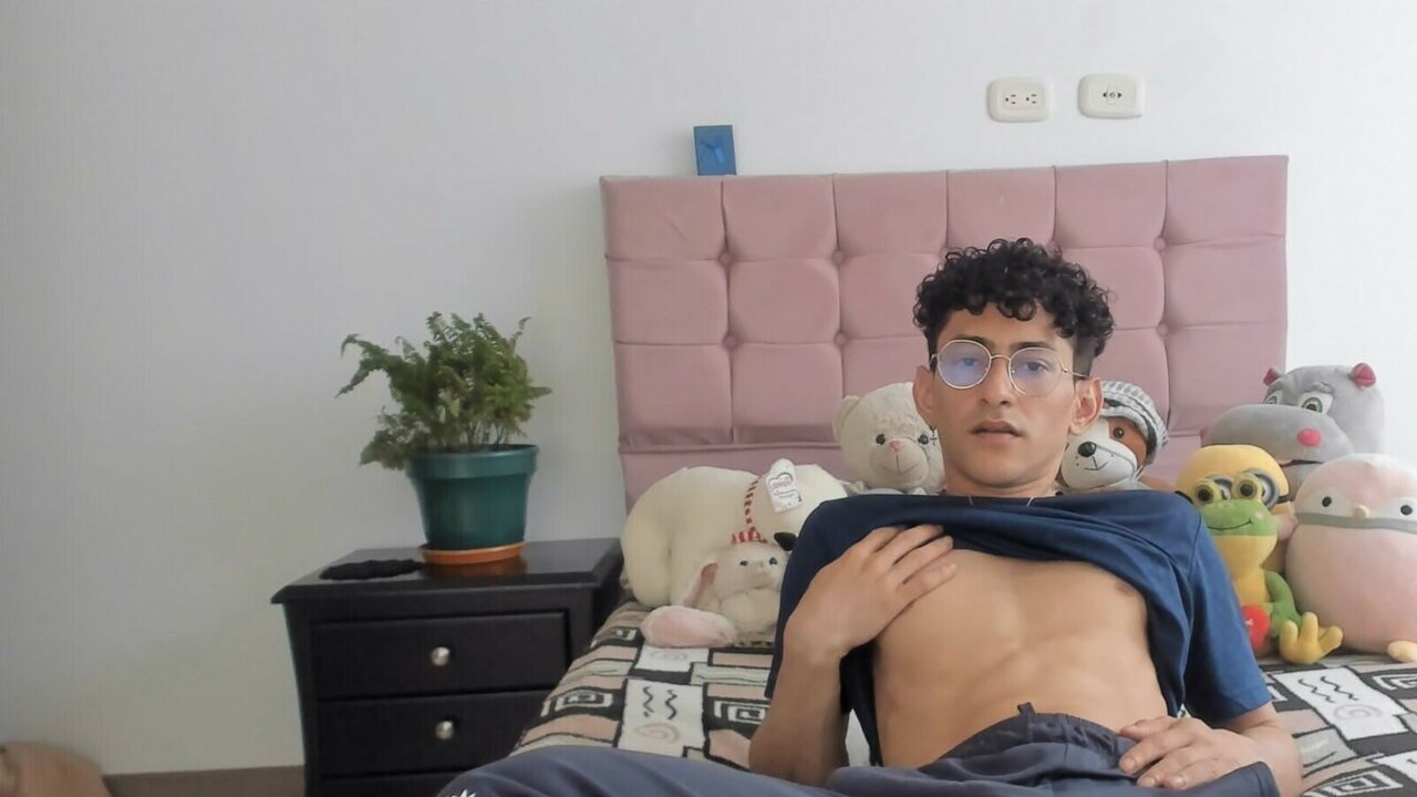 NoahSummerss's Webcam Recorded