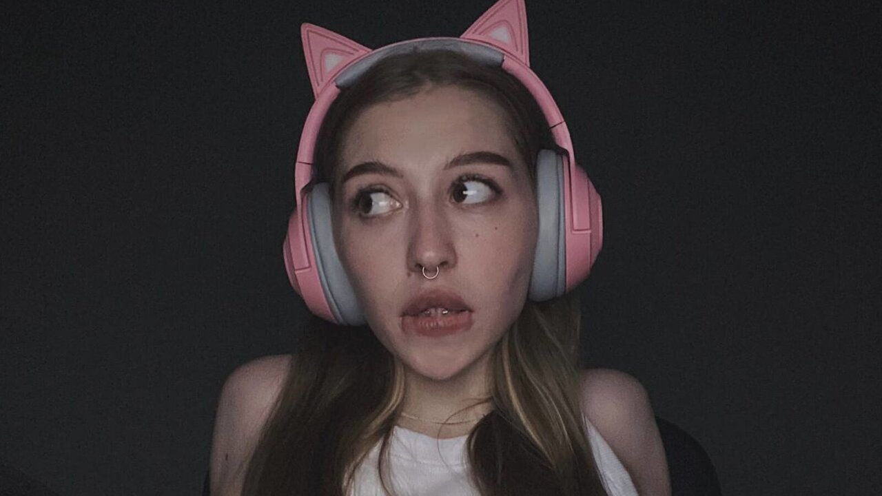 QuennaDanby's Webcam Recorded