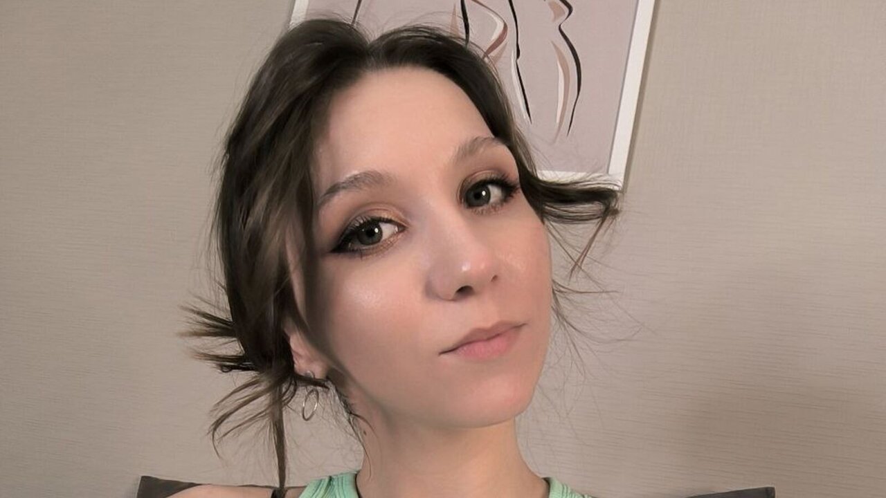 RebeccaAyers's Webcam Recorded