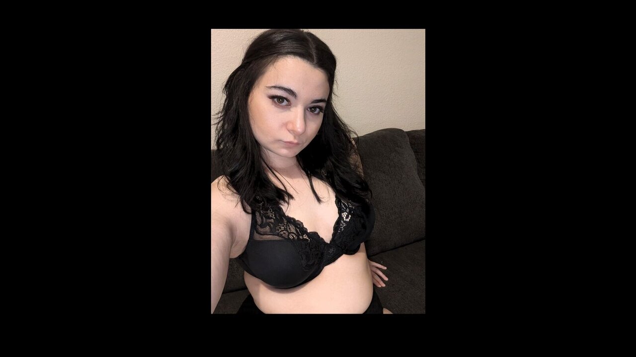 SashaMaroon's Webcam Recorded