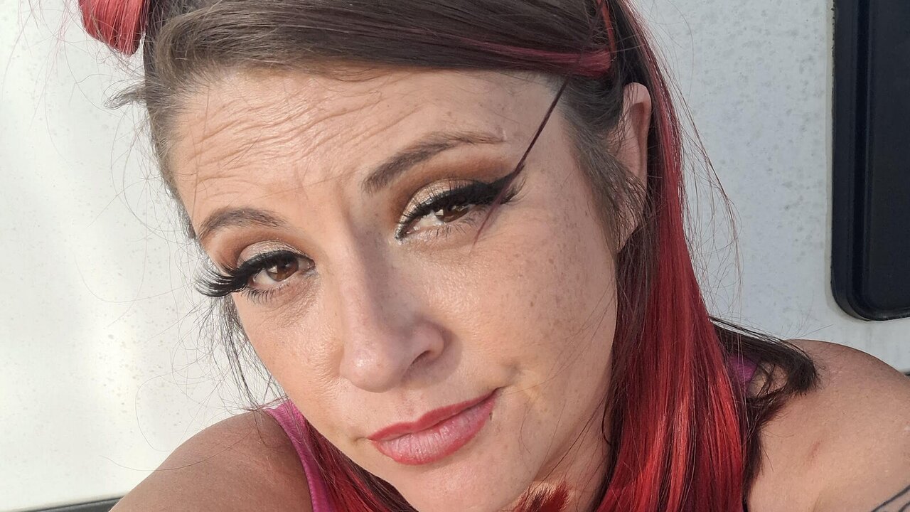 Sinnabella's Webcam Recorded