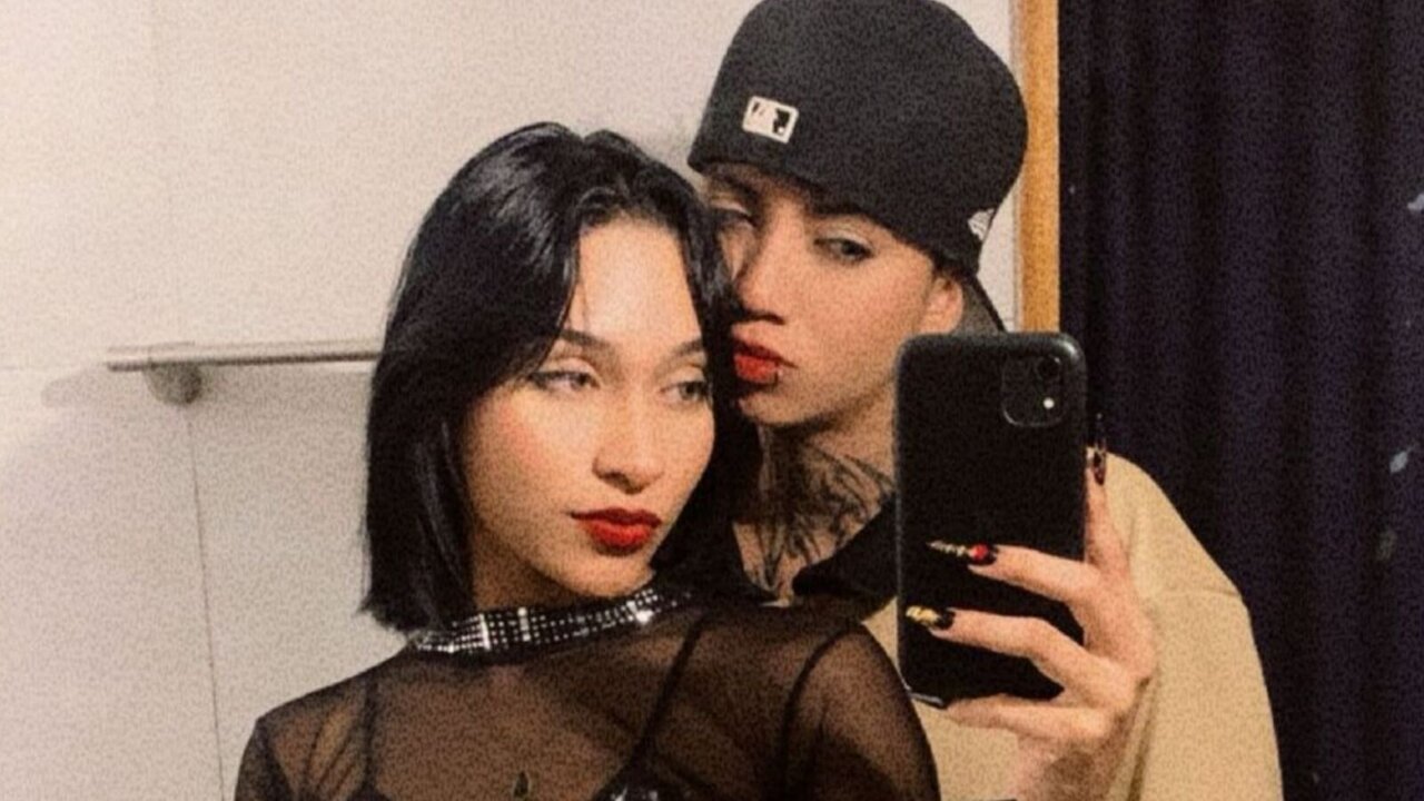 TrixiAndSuki's Webcam Recorded