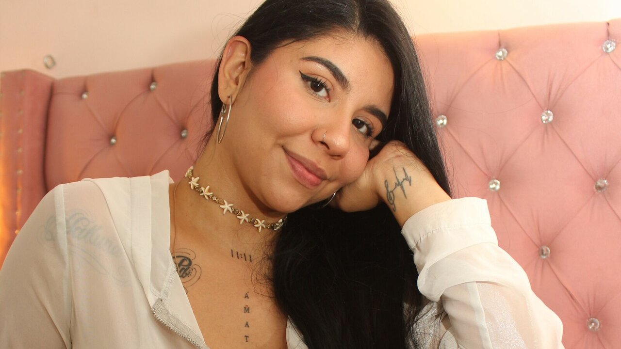 ViolettaJonees's Webcam Recorded